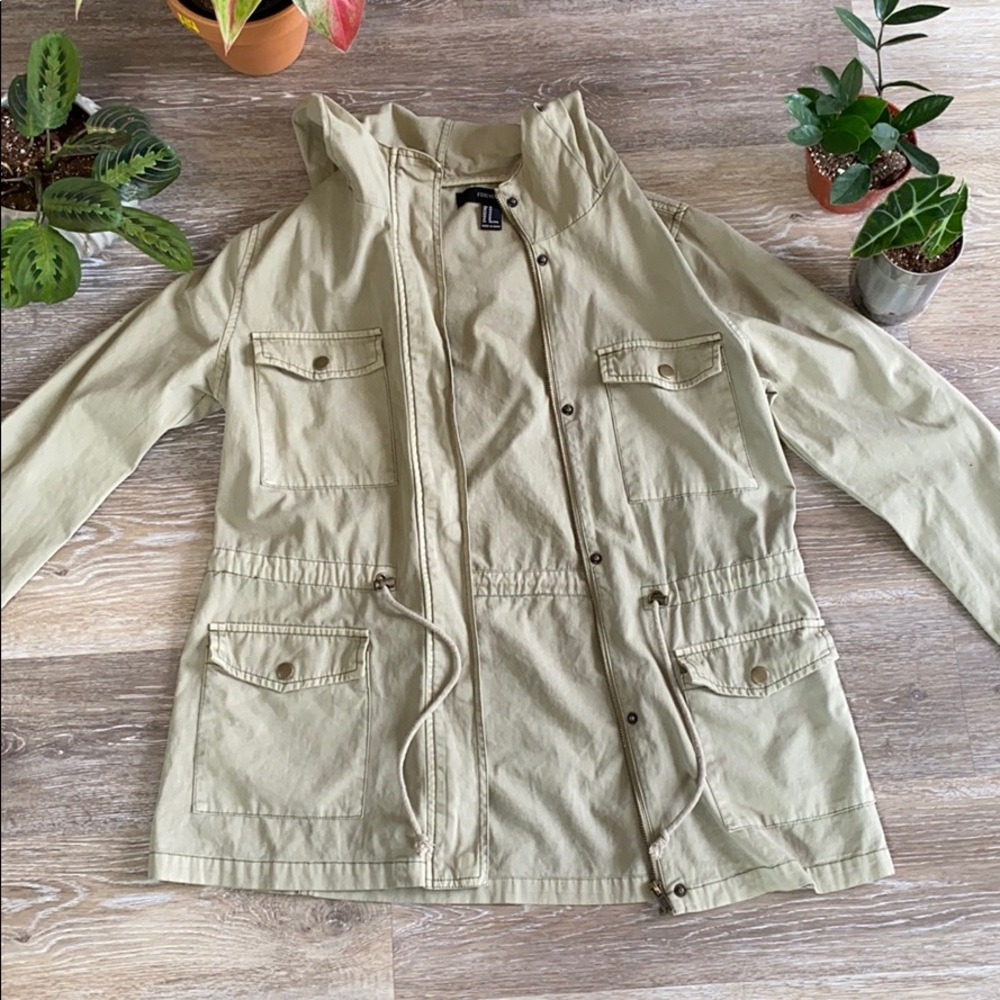 Lightweight cargo jacket